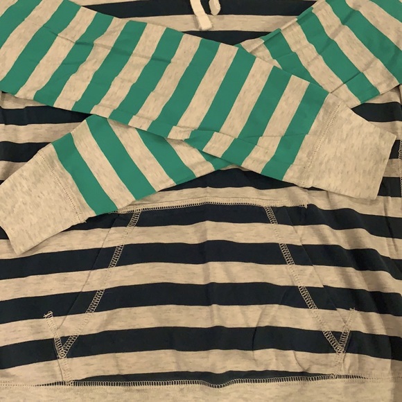 Lightweight comfy Nike Hoodie Small - Picture 3 of 10